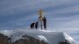 Nach Reparatur: Gipfelkreuz der Zugspitze strahlt wieder | BR24
